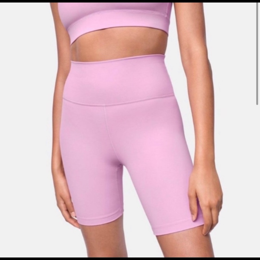 Outdoor voices light form shorts size small